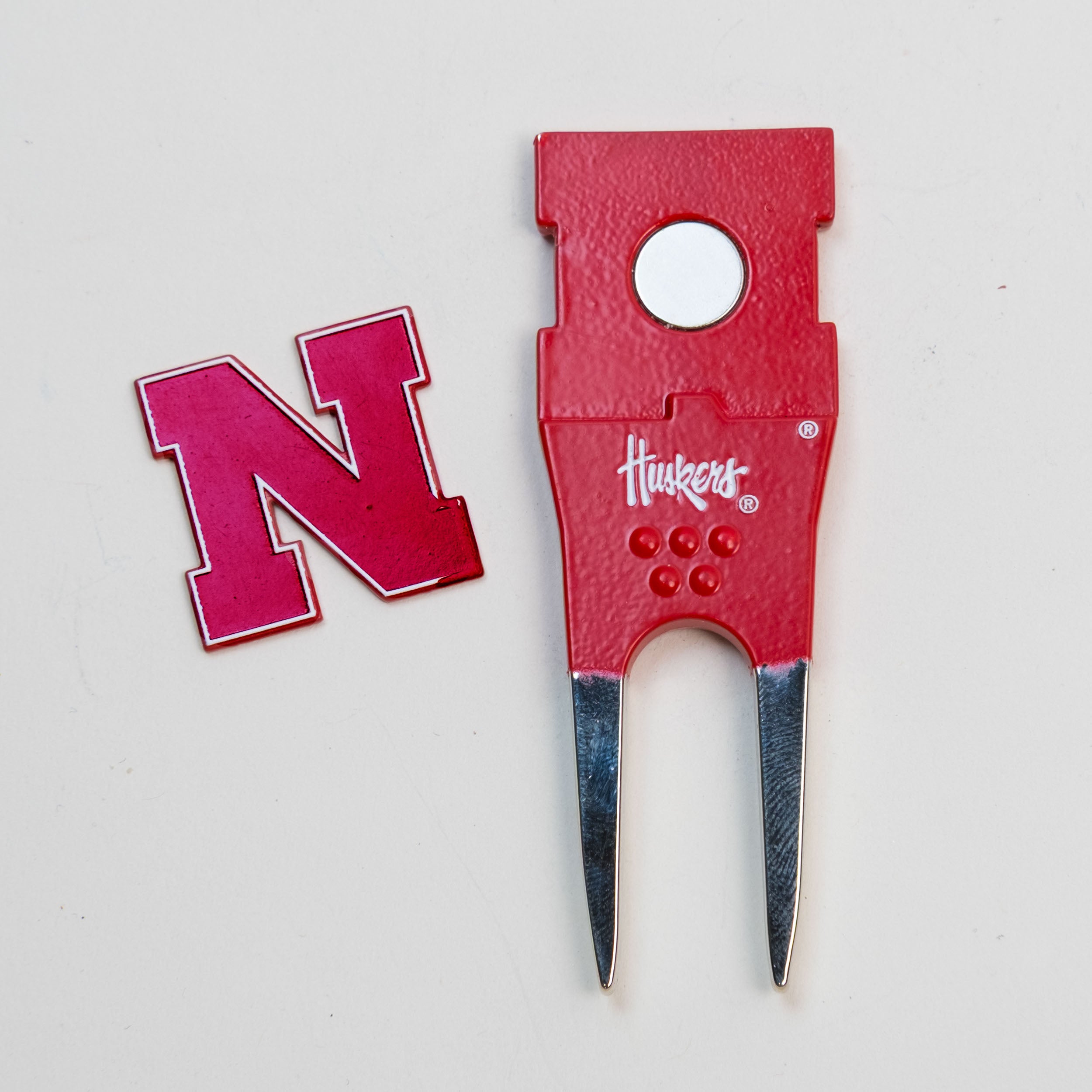 Nebraska Huskers Custom Shaped Divot Tool