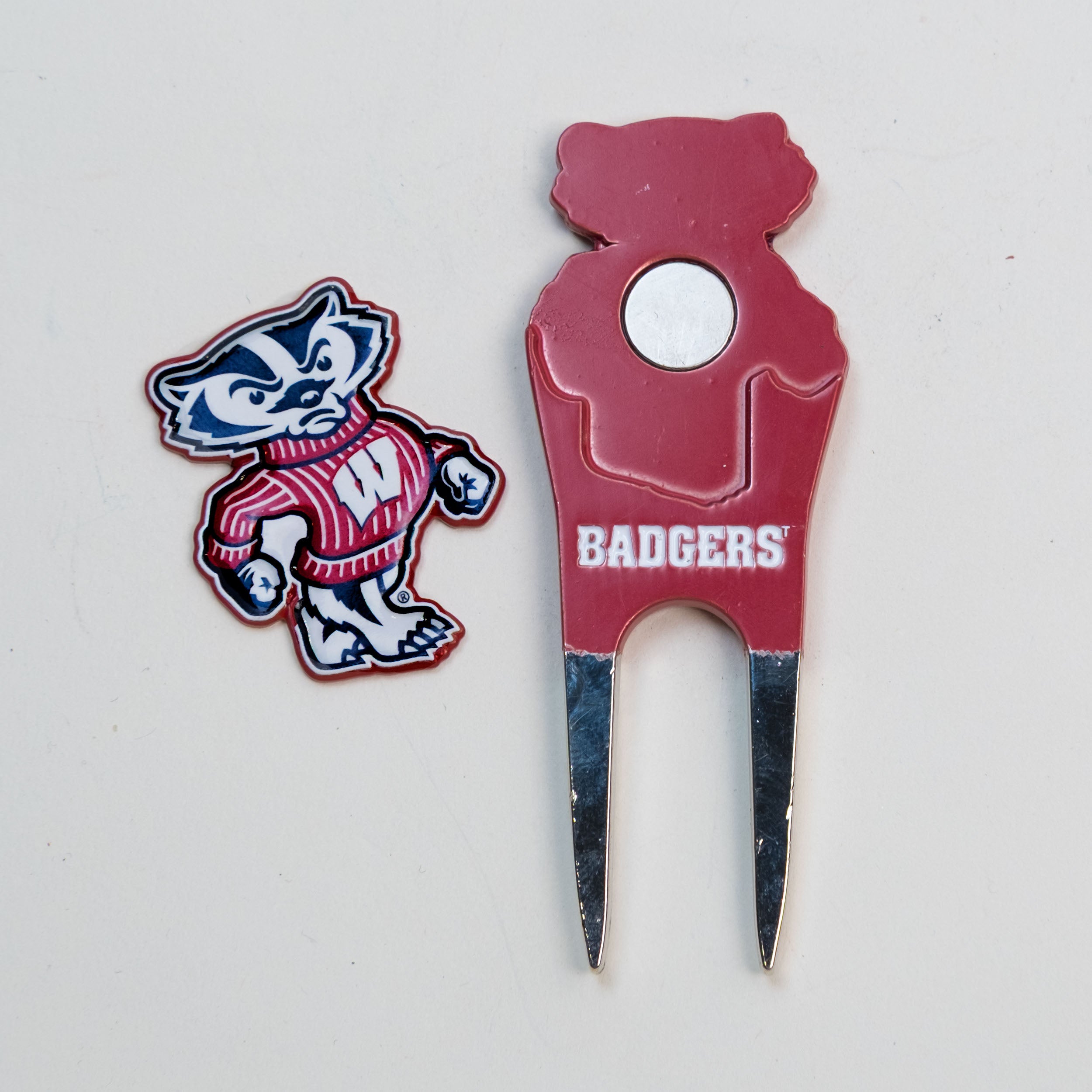 Wisconsin Badgers Custom Shaped Divot Tool