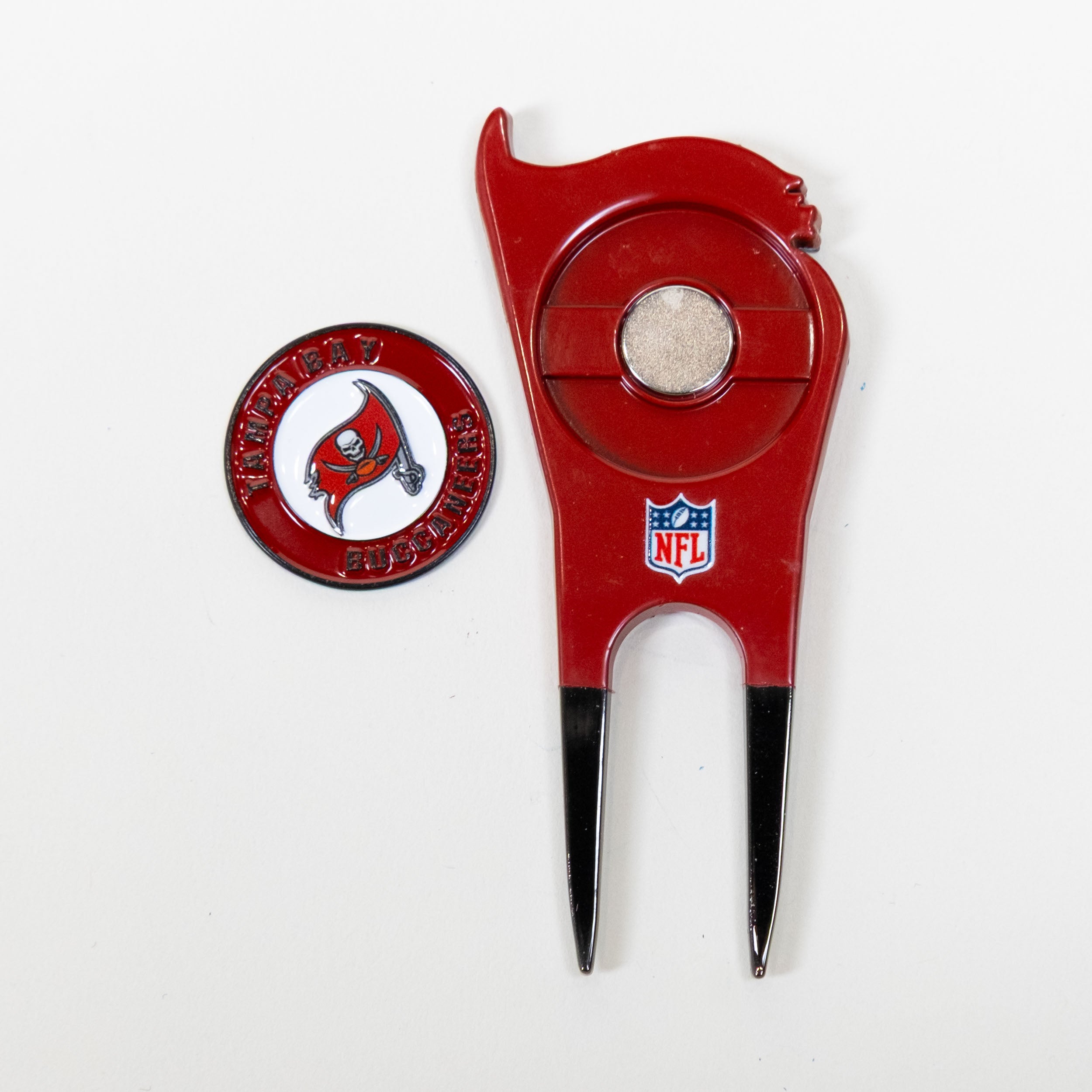 Tampa Bay Buccaneers Custom Shaped Divot Tool