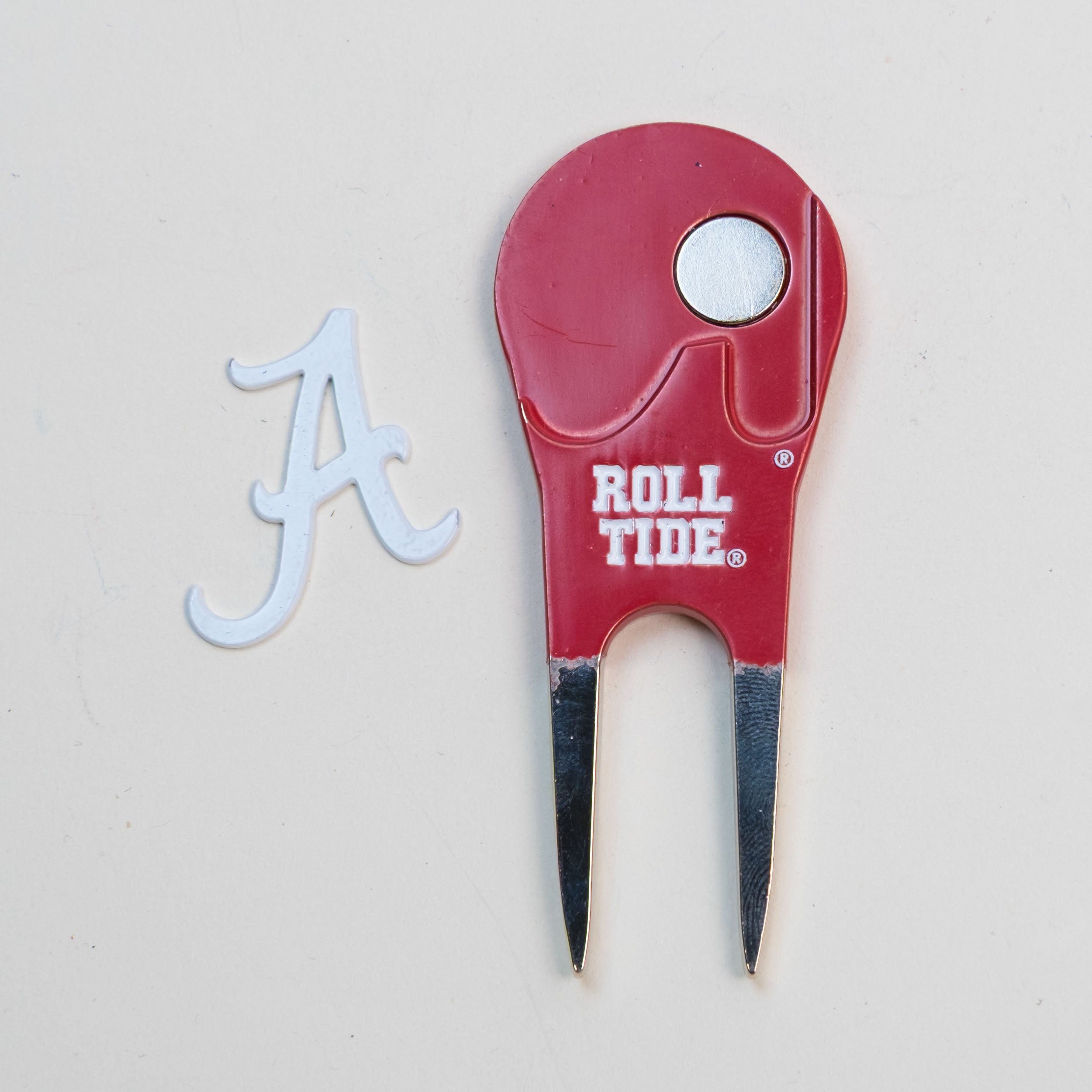 Alabama Crimson Tide Custom Shaped Divot Tool