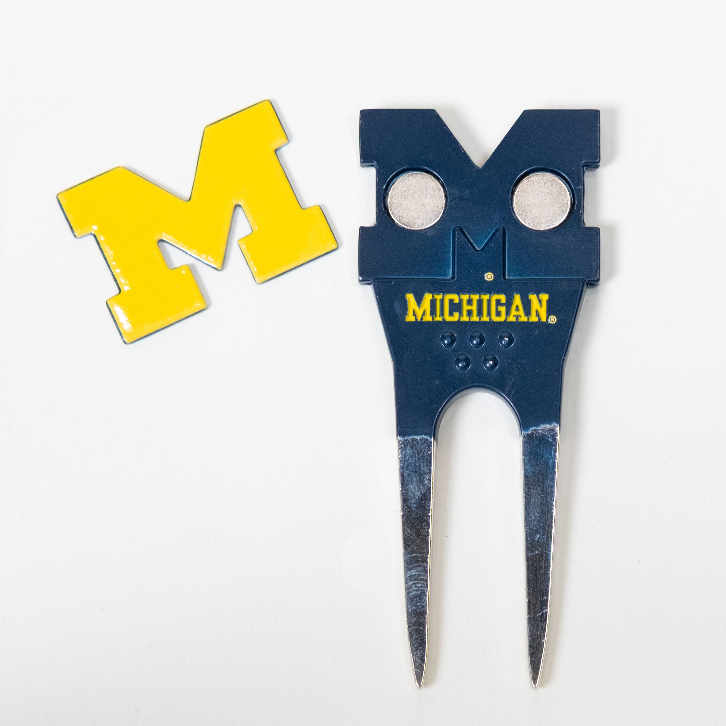Michigan Wolverines Custom Shaped Divot Tool