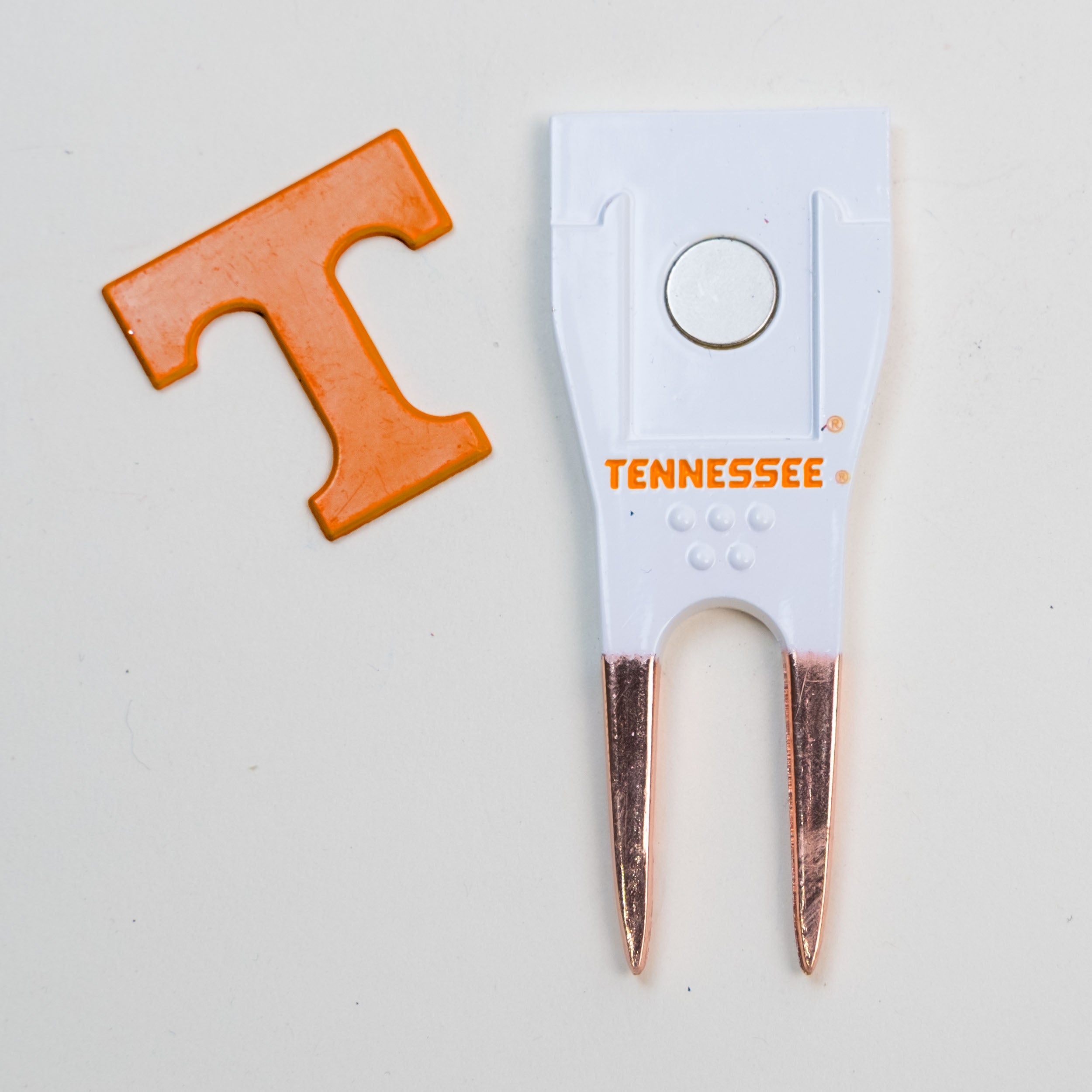 Tennessee Volunteers Custom Shaped Divot Tool