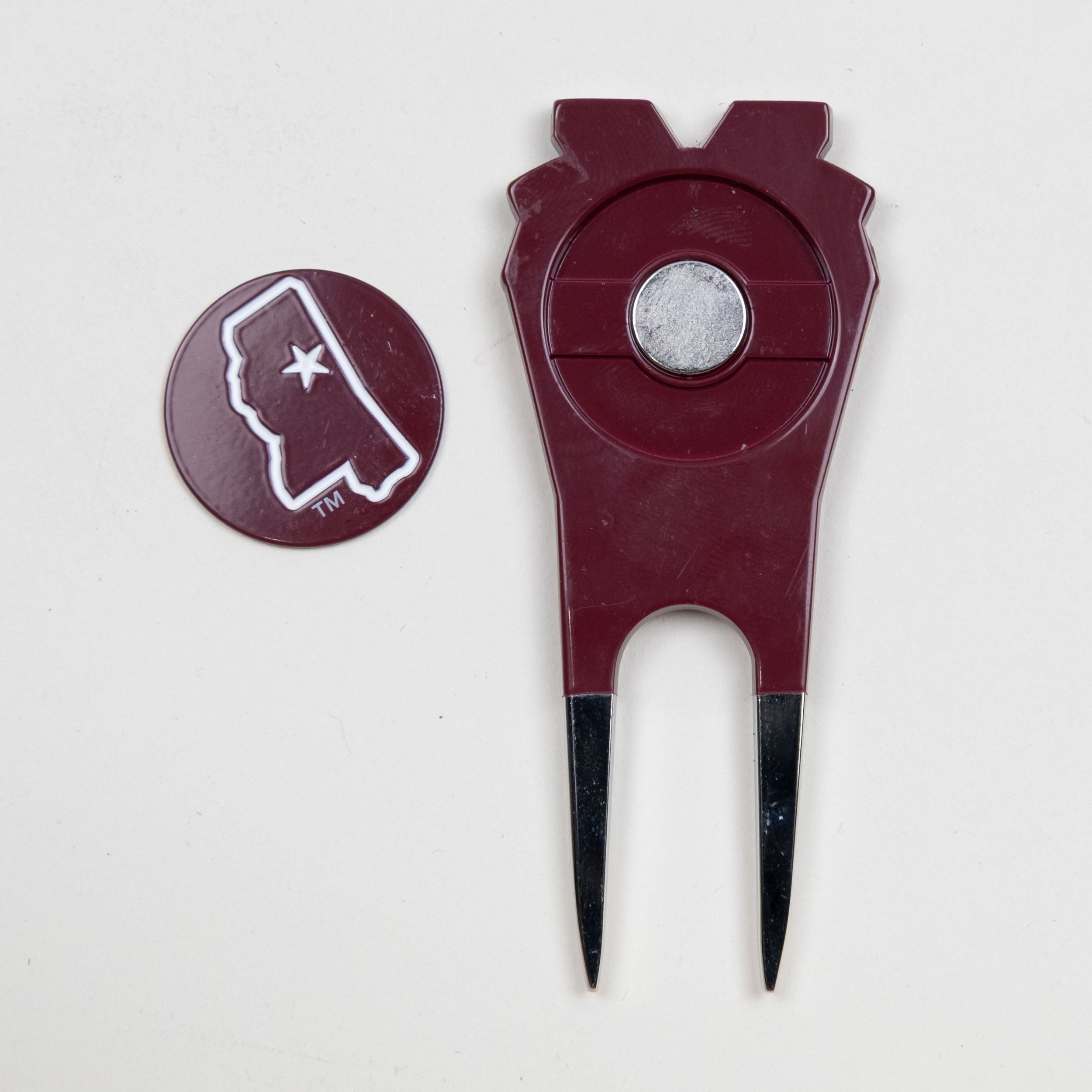 Mississippi State Bulldogs Custom Shaped Divot Tool