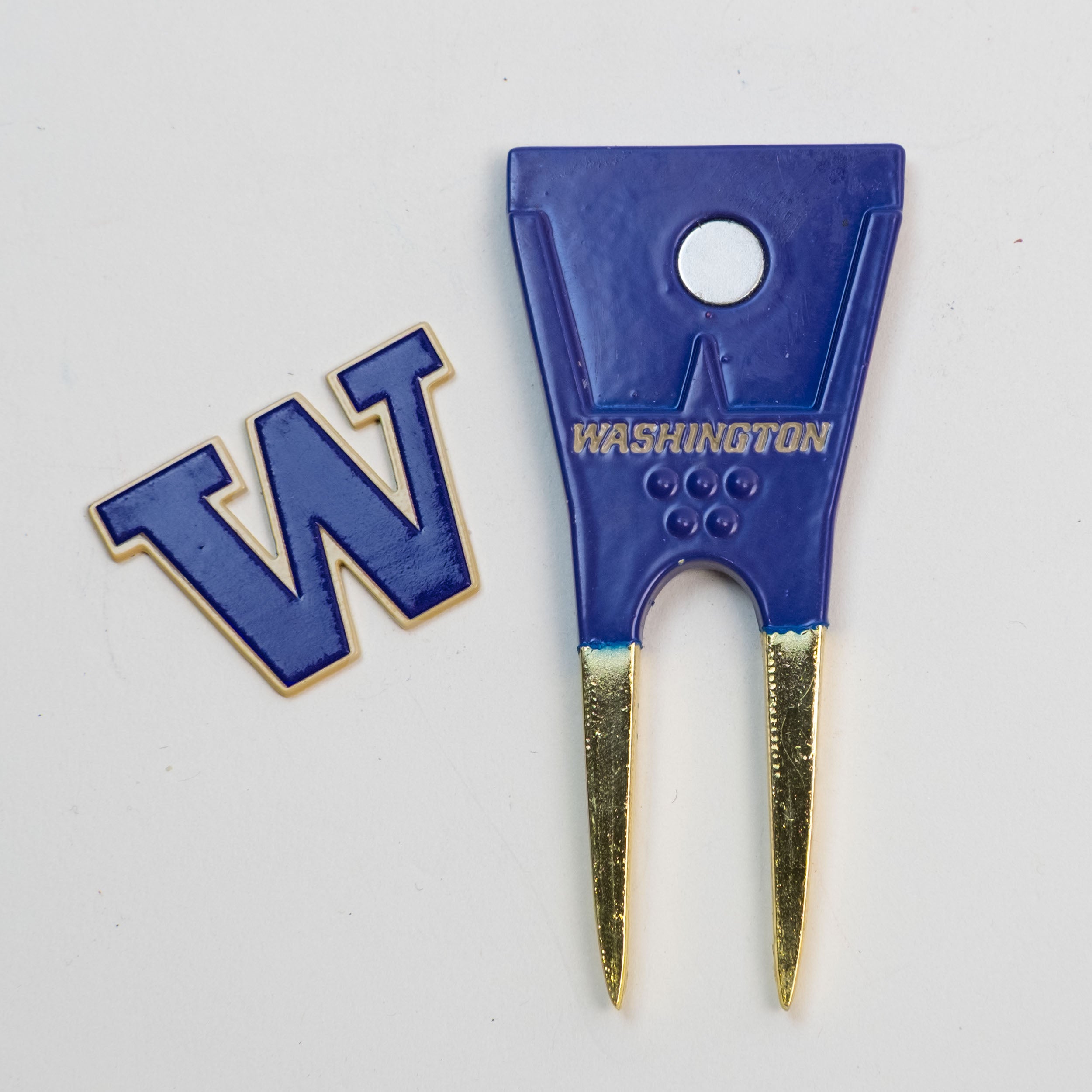 Washington Huskies Custom Shaped Divot Tool